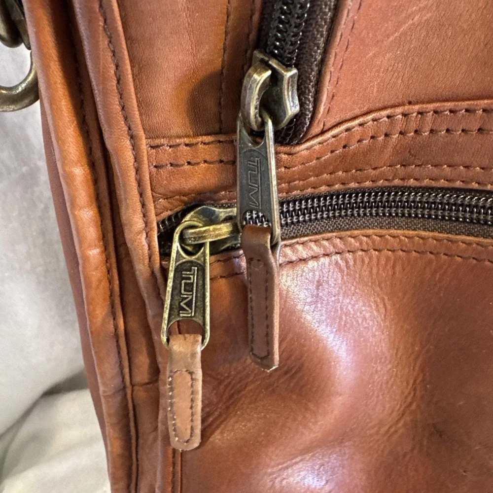 Vintage TUMI Brown Leather 17